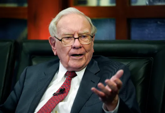 Read more about the article Buffett Still Hoarding Cash